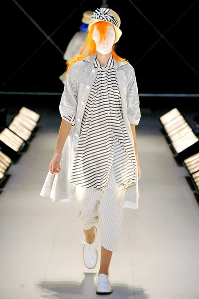 Look 22